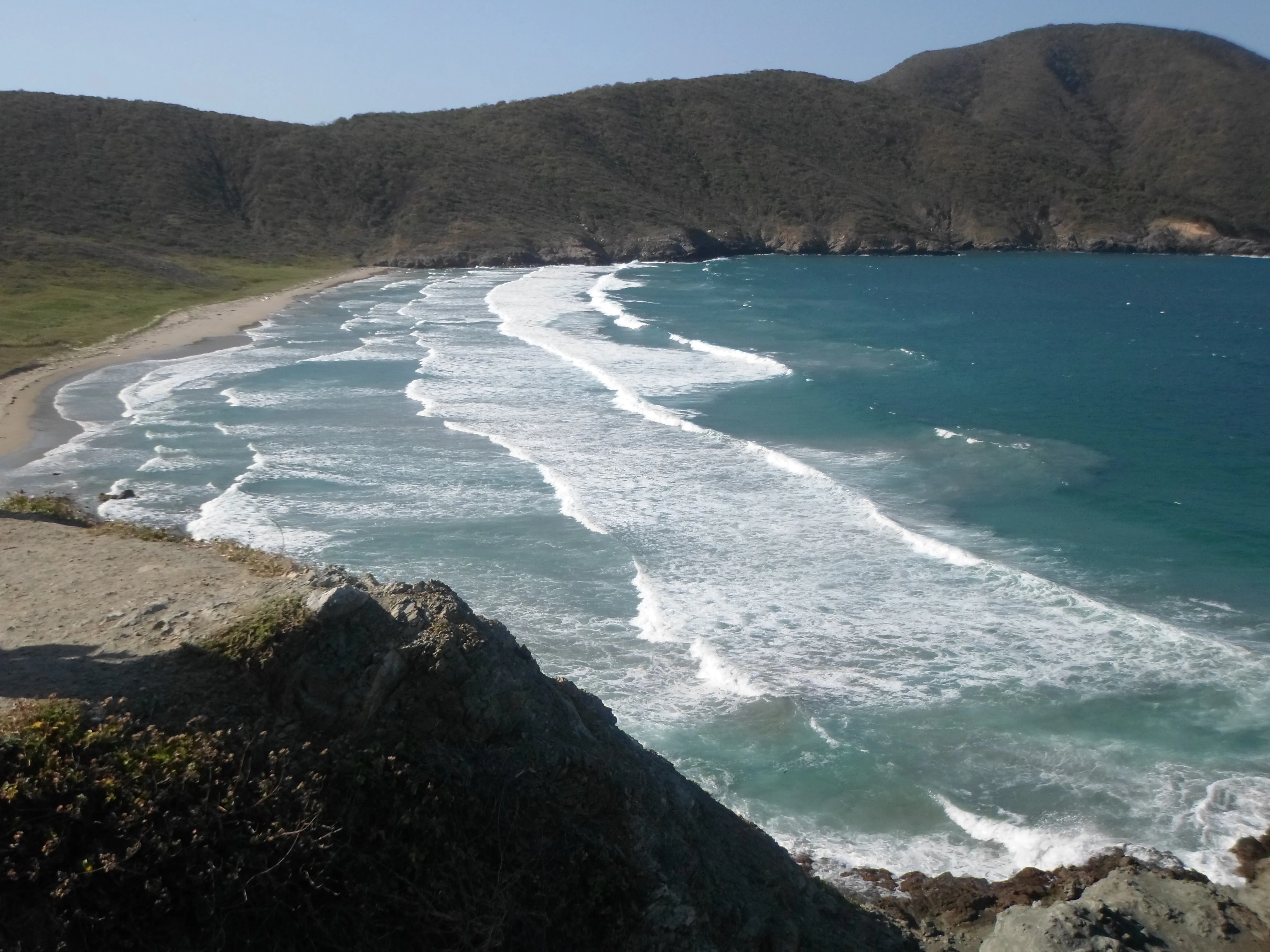 La Dramática Costa de la Bahía de las Siete Olas